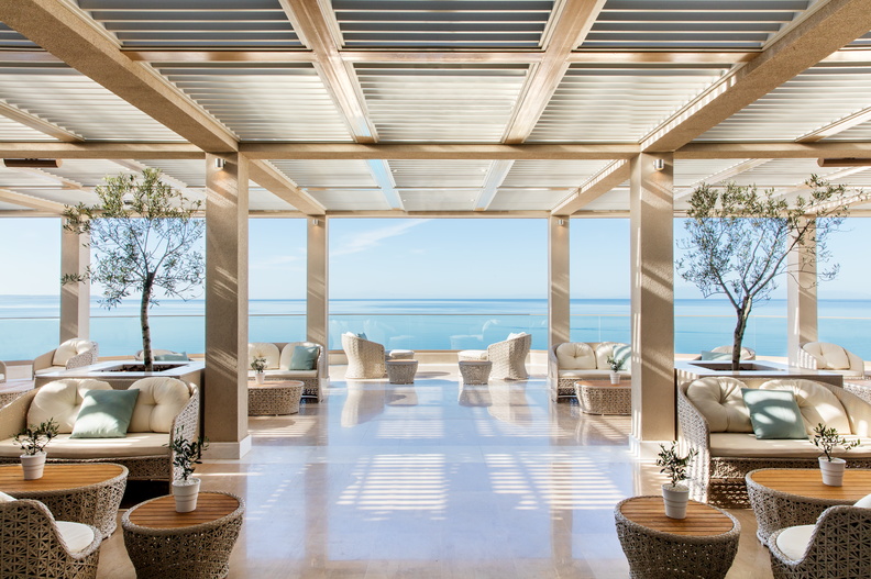 Tiara Holidays - Ikos Oceania - veranda bar